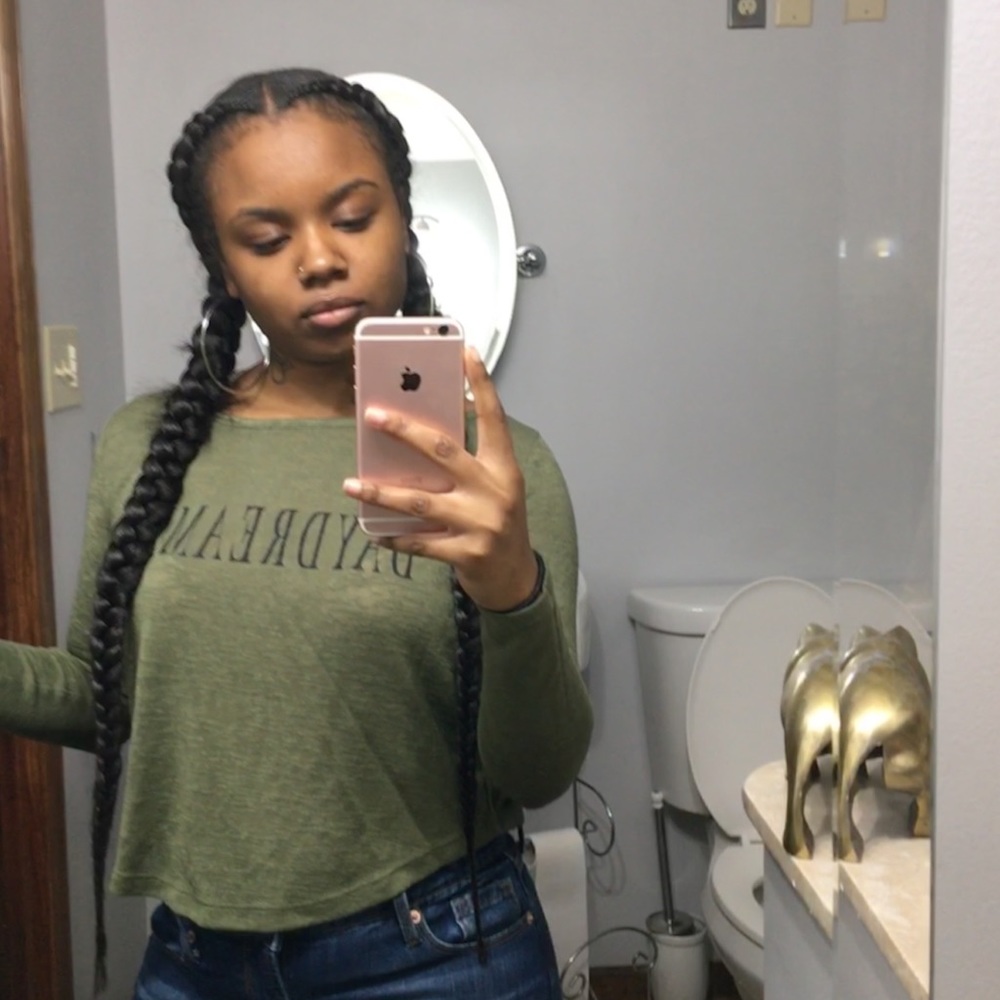 Meet your Posher, Cristal